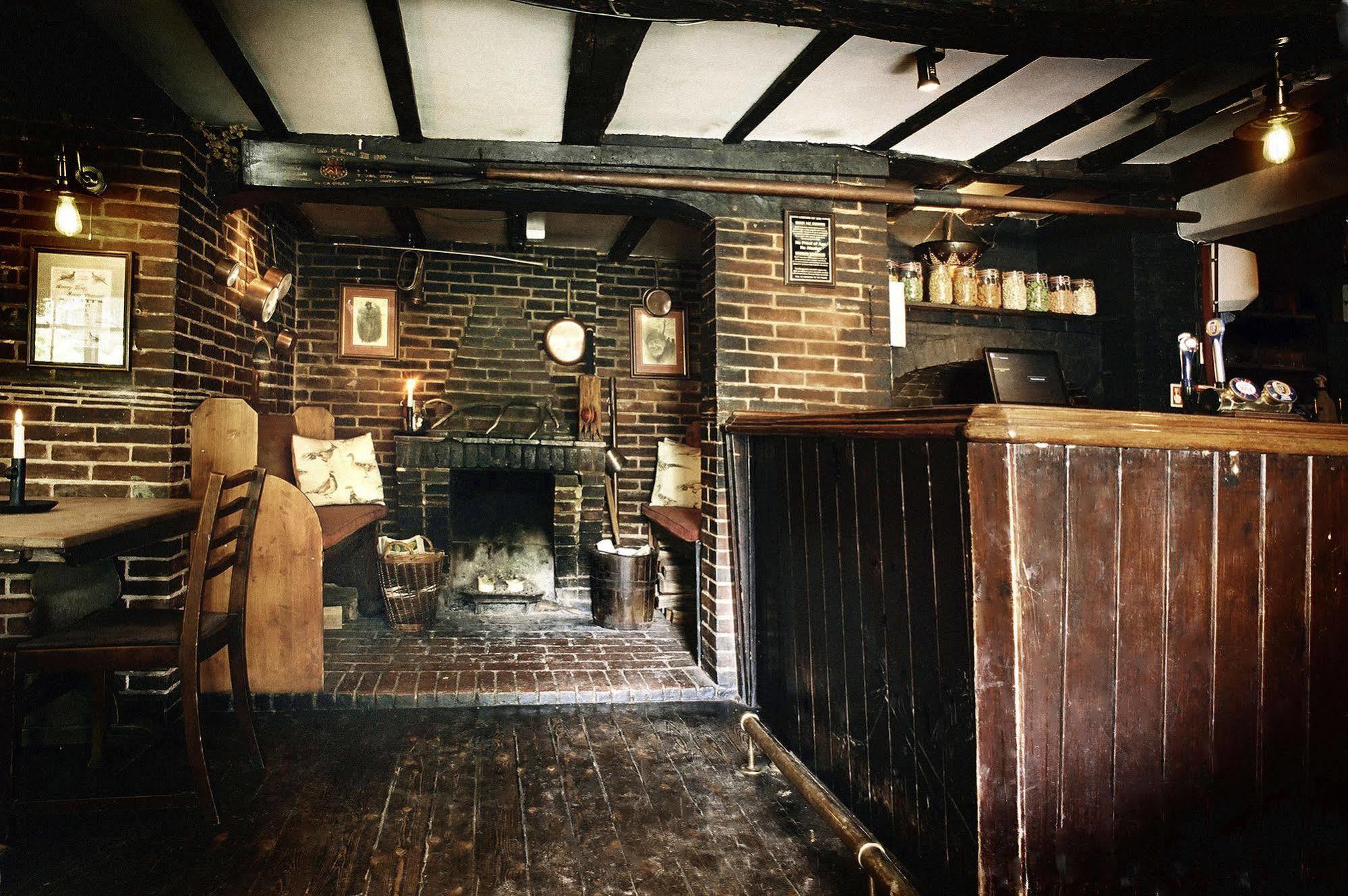 The Blackboys Inn Framfield エクステリア 写真